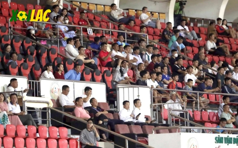 Thống Kê Chi Tiết Về Lượng Khán Giả Đến Sân Năm 2025