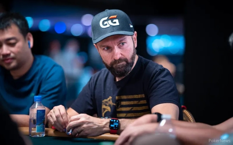 Daniel Negreanu Là Ai? "Kid Poker" giành 6 vòng tay WSOP