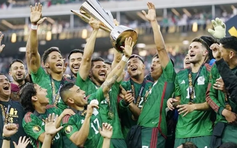 Mexico giành chiến thắng quan trọng trước Panama rạng sáng