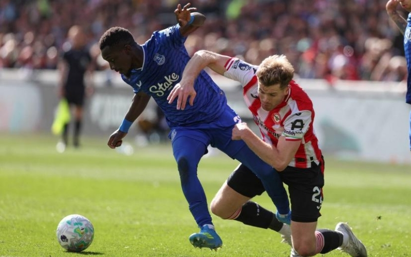 Phân tích chiến thuật của Thomas Frank và Sean Dyche