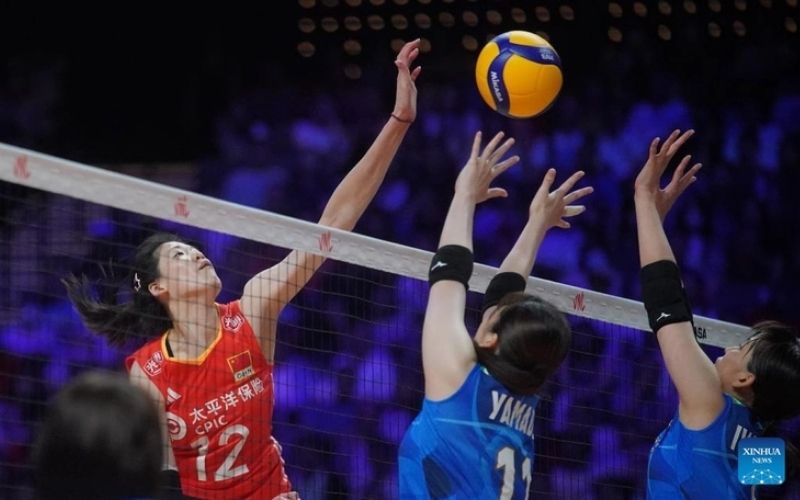 Kỹ thuật chắn bóng một người Thời điểm bật nhảy quyết định