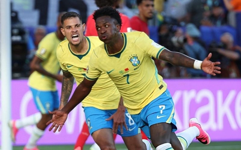 Chiến thuật của tuyển Brazil khai thác điểm yếu đối phương