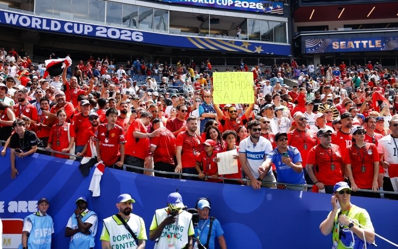 Trực tiếp phản ứng của người hâm mộ sau tiếng còi mãn cuộc kỳ World Cup 2026